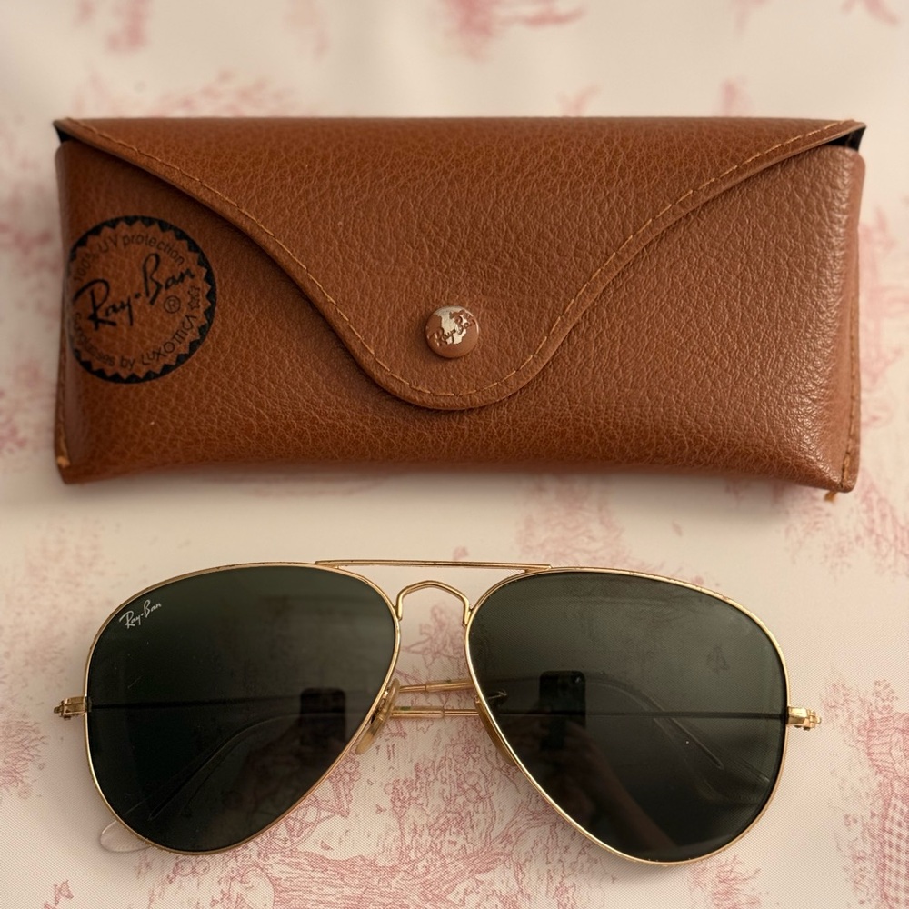 Ray-Ban Gold Frame Sunglasses with Brown Leather Case